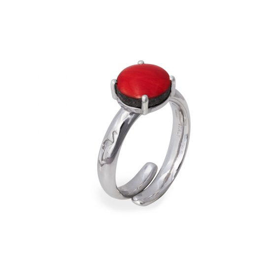 Anello una pietra rosso