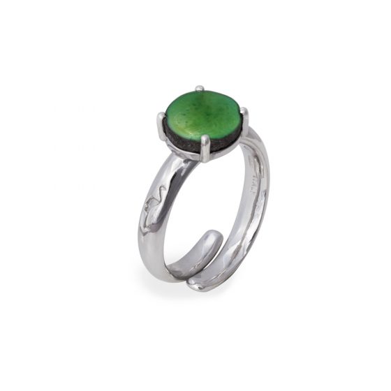 Ring one stone lawn green